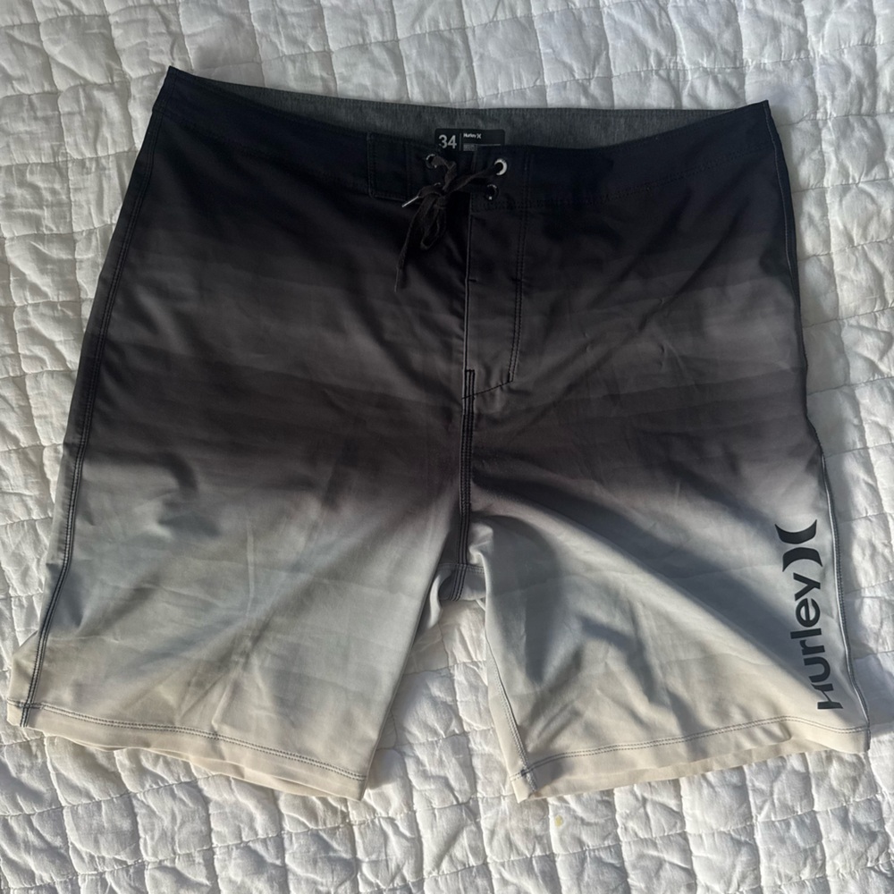 Hurley Swim trunks Board shorts 34 Waist surf
Beach pool men’s